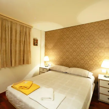 Apartment Plaza De Catalunya - Pso- De Gracia By Interhome Barcelona